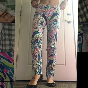 LILLY PULITZER PANTS SIZE TWO